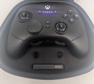 Razer Wolverine v3 Pro  Wireless Controller For Xbox One X|S PC - Read