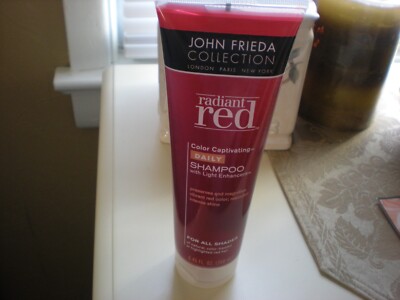 John Frieda Radiant red Color Captivating Daily Shampoo with Light Enhancers