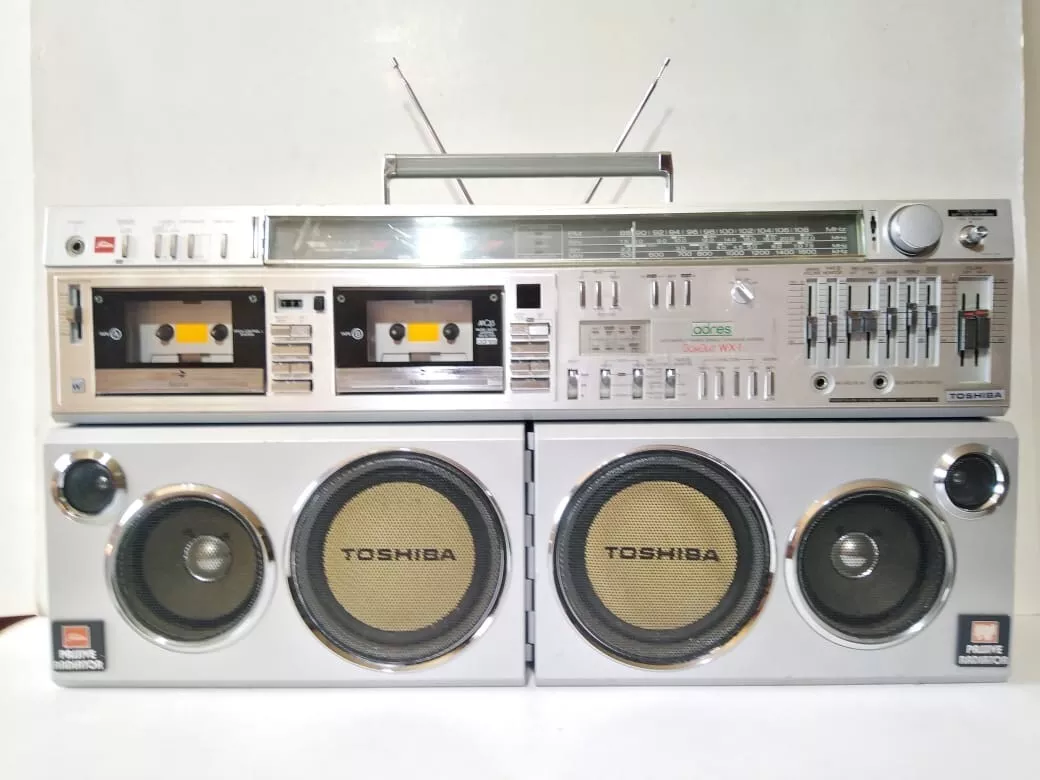 Vintage and Very Rare The biggest Boombox ever Toshiba RT-S983