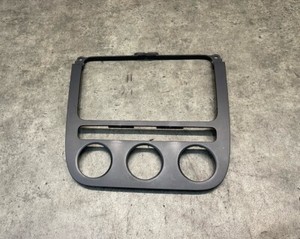 VW Golf 6 VI Variant Mittelkonsole Blende Radioschacht #25606