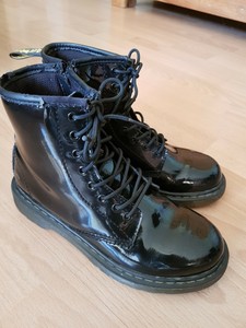 dr martens gr 35