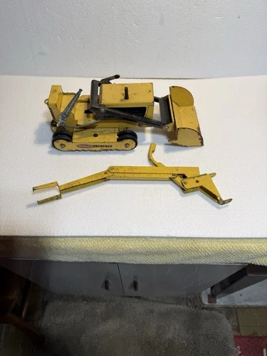 VINTAGE TONKA TOY PRESS STEEL TRENCHER BACKHOE LOADER - AS IS - FOR PARTS REPAIR