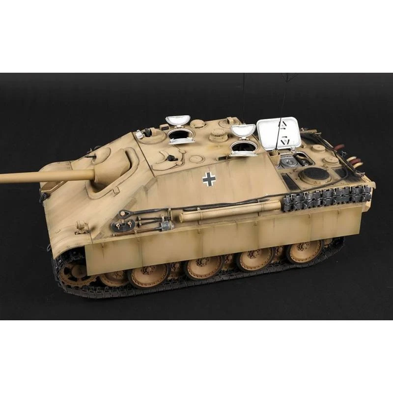 Modellino Carro Tedesco Sd.kfz 173 Jagdpanther Late Version TRUMPETER 00935 1: - Immagine 3 di 4