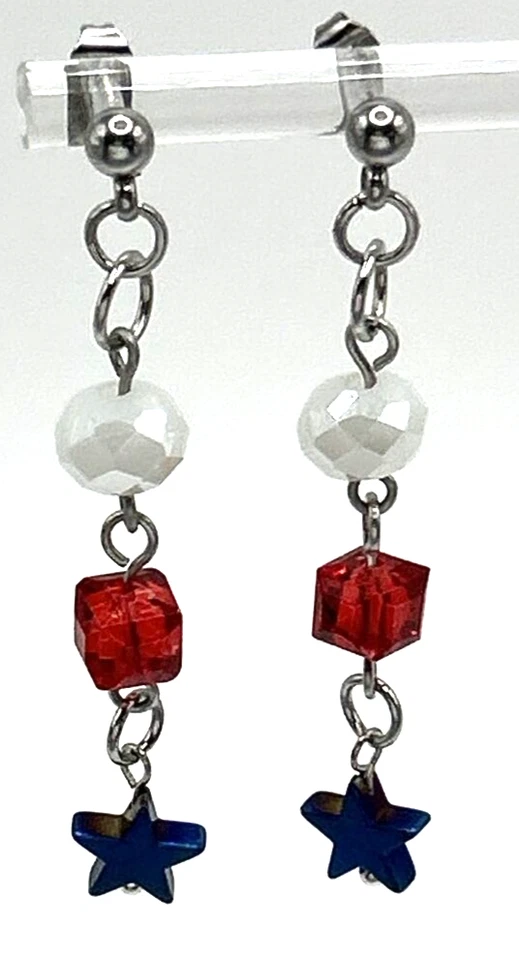 Pendientes colgantes patrióticos rojos, blancos y azules con cuentas de vidrio con estrellas de hematita EE. UU. Foto 2 de 4