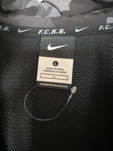 Nike FCRB Real Bristol Sophnet Black Camo Windrunner Jacket Sz L - Picture 2 of 3