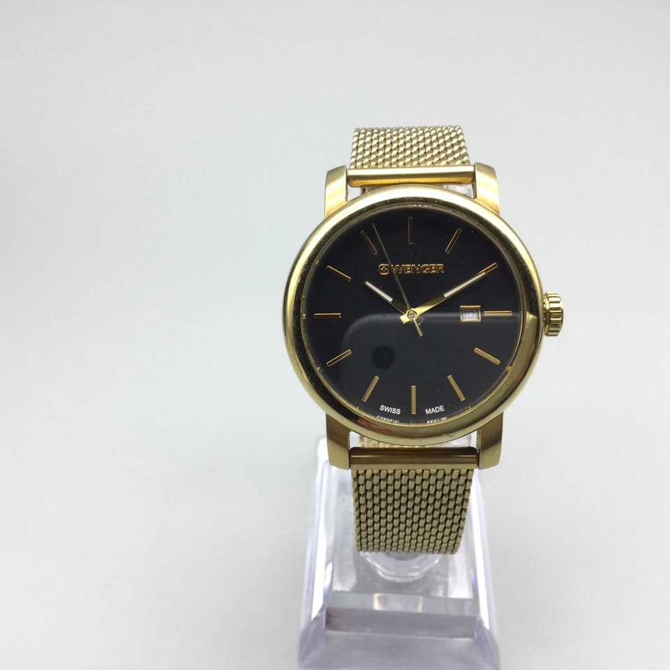 Relógio Wenger Urban Classic Feminino 34mm Tom Dourado Mostrador Preto Data Nova Bateria - Imagem 2 de 4