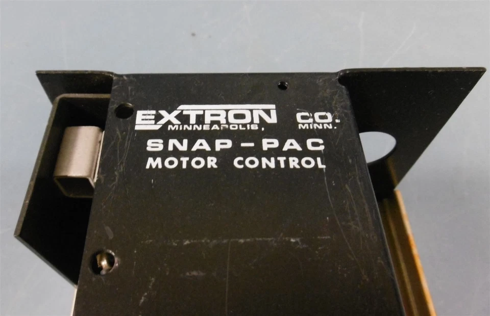 Extron Snap-Pac Motor Control M8208-04-0716 - Image 3 of 4