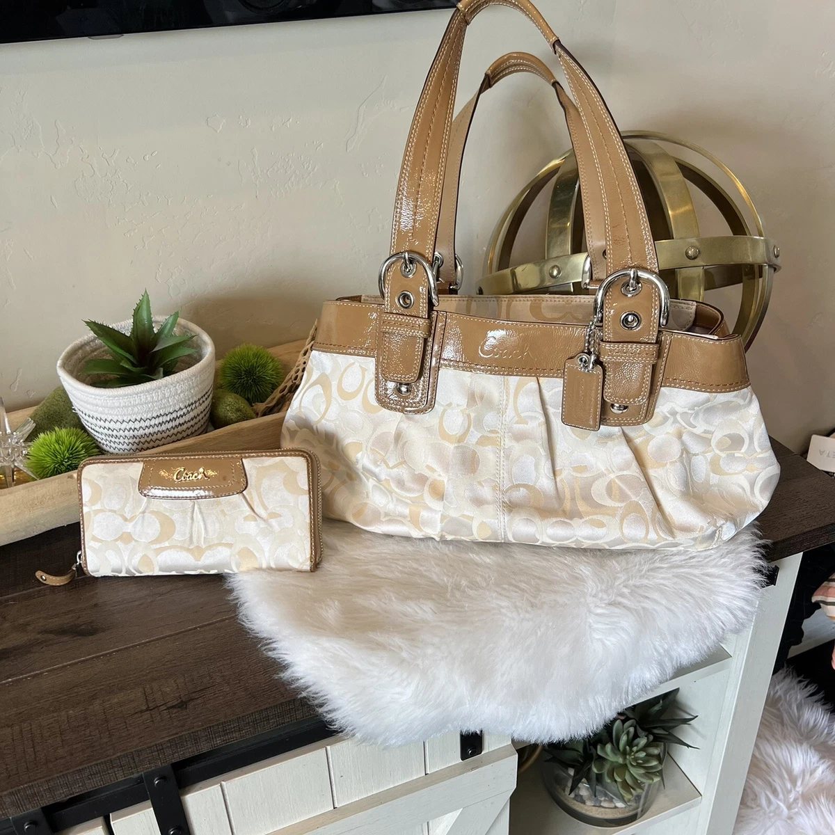 Coach purse cream Clearance