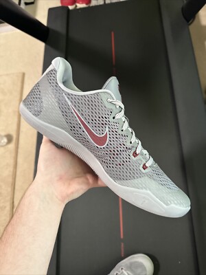 Size 13 - Nike Kobe 11 Lower Merion 2016 836183-006 Rare