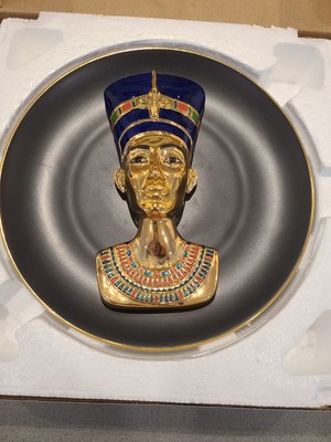 Nefertiti The Eternal Beauty 3D Plate Painted 22-Karat Gold Osiris Porcelain