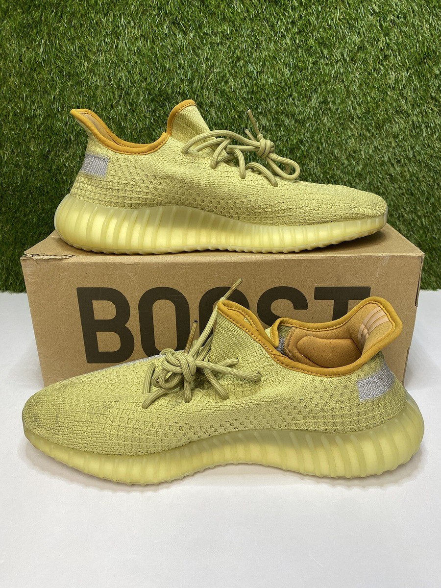 adidas Yeezy Boost 350 V2 Marsh Size 12.5 Mens Low Sneakers adidas Yeezy Boost 350 V2 Marsh Size 12.5 Mens Low Sneakers