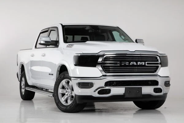 Cubiertas de faros GTS Solid Smoke 2 PC.Se adapta a Ram 1500 Big Horn,Laramie,Rebel 19-24 Foto 2 de 2