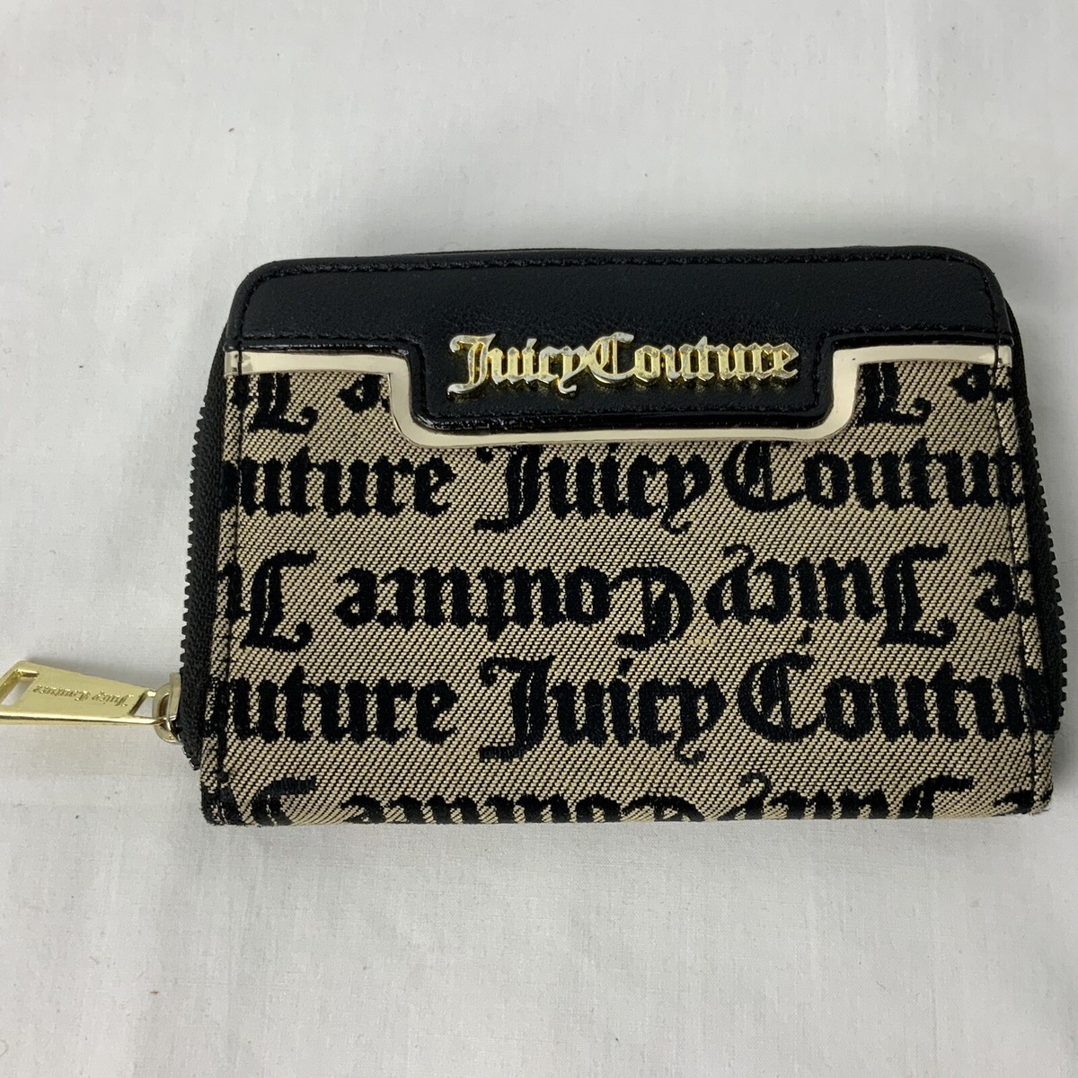 Juicy Couture “Oops A Daisy Wallet Gothic Logo Zip Around Purse 