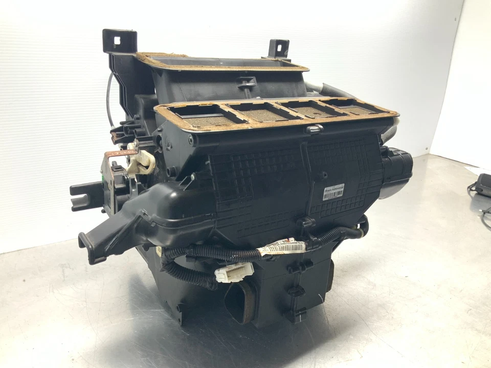 Honda Accord 2006 2,4 L sistema de unidad de refrigerante de aire acondicionado conjunto de carcasa OEM Foto 3 de 4