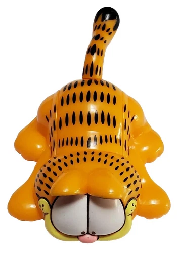 Vintage Garfield Magnifying Glass By Paws A1 3.75"