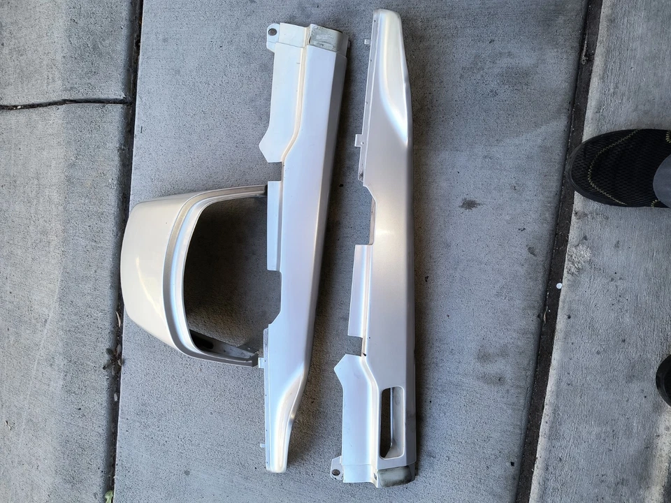 93-99 BMW R1100RS 3 PC Carenado trasero superior y laterales como nuevo Foto 2 de 4