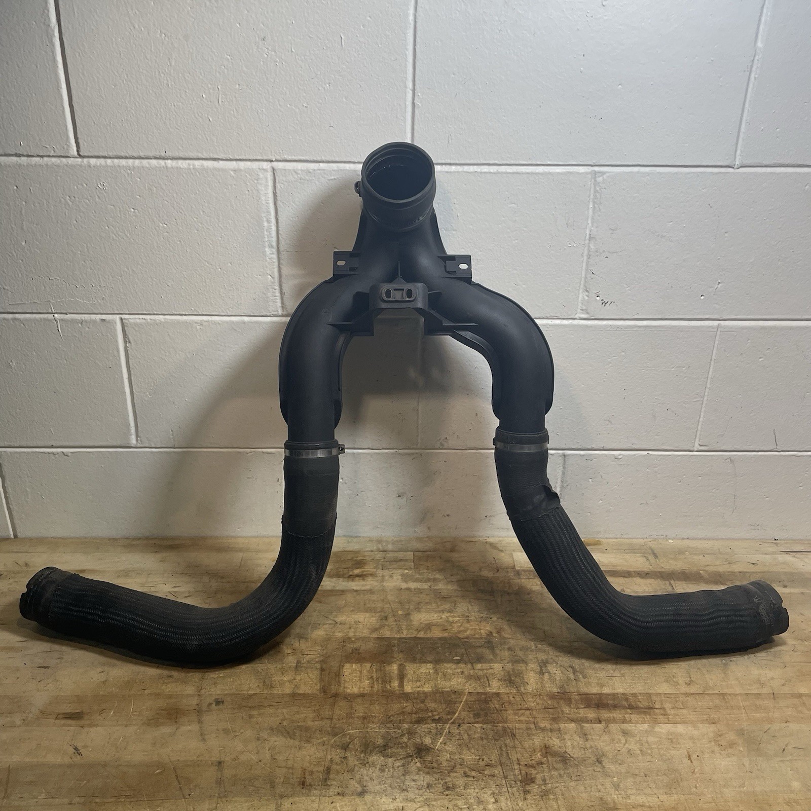 Maserati Ghibli 2014-2020 Intake hose