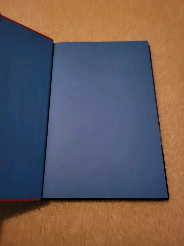 Ultimate Spider-Man Volume 8 (Hardcover, 2007)  - Image 2 of 4