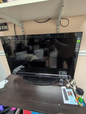 Dynex TV With Base DX-32L152A11 32'' 720p HD LCD Television (32 in x 21 in)