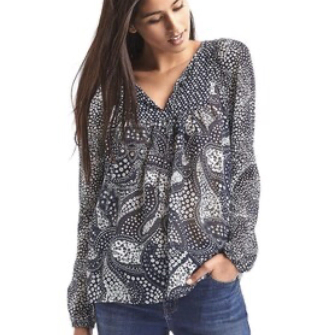 Gap Navy & White Floral Patterned Split V Neck Lo… - image 1