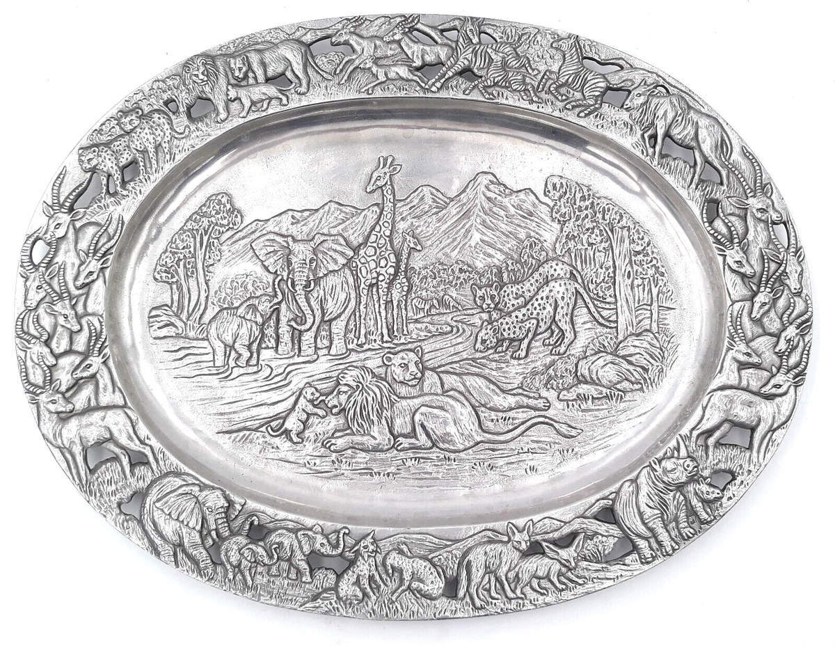 ARTHUR COURT アルミニウムプレイト　Rainforest Unique Wildlife-Inspired Pitcher for Easy Entertaining | Tabletop