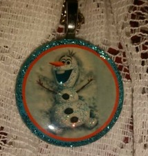   CUTE   Adorable Olaf from FROZEN Glitter Round Shape Pendant  Chain Necklace 