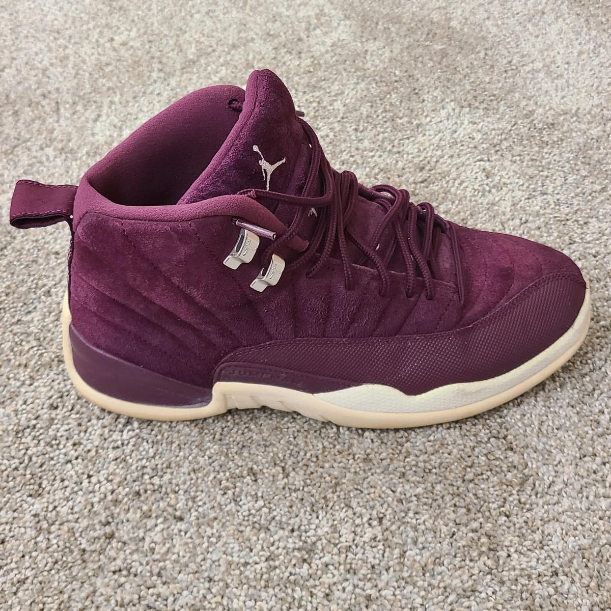 AUTHENTIC Jordan 12 Retro Bordeaux size 9 130690-617 2017 VNDS Nike Air Jordan 12 XII Retro Bordeaux Burgundy Size 8.5  main image 2