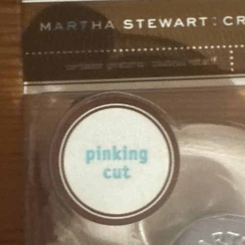 2 Martha Stewart Rotary Cutter Blade NEW Sealed Pattern: Deckle & Deckle Cut NOS - Picture 7 of 8