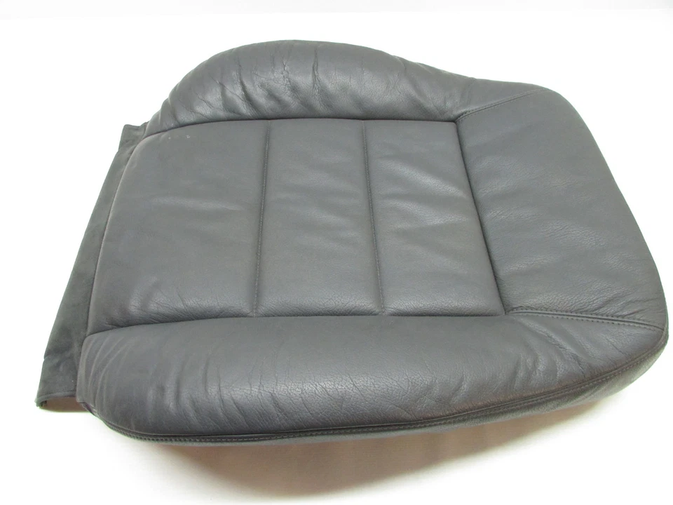 2001 AUDI A6 СИДЕНЬЕ ВЕРХНЯЯ ПОДУШКА СПЕРЕДИ СПРАВА ЧЕРНАЯ КОЖА OEM 00 01 02 03 04 - Изображение 3 из 4