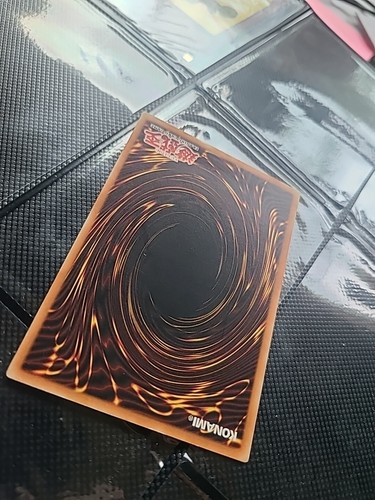 Yu-gi-oh Mago Nero Inglese Asiatico LOB-005 1a Edizione Ultra Raro - Foto 5 di 6