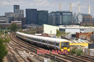 PHOTO  CLASS 465 465187 WITH A CLASSMATE PASSES WANDSWORTH ROAD 18/07/25