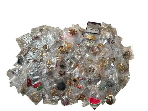 Huge Vintage Estate Rhinestone Costume Jewelry ALL BROOCH LOT 253 Brooches