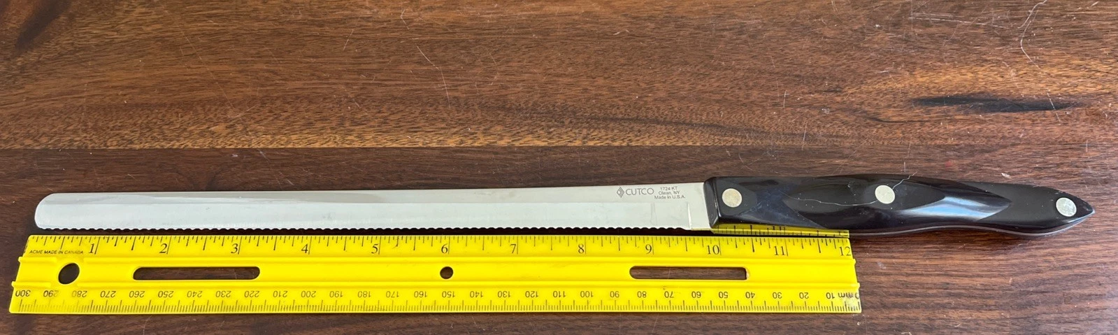 Cutco #1724 KT Bread Knife with Serrated Edge and Dark Brown Handle EUC
