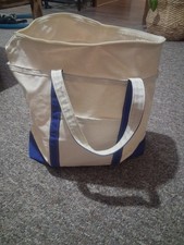 Canvas Zipper Tote Bag With Front Pocket
