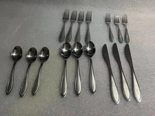 Lot Of 16 Cambrige, Forks, Knives And Spoons.