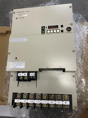 1PC New In Box Yaskawa SGDH-1EAE Servo Drive Expedited Shipping