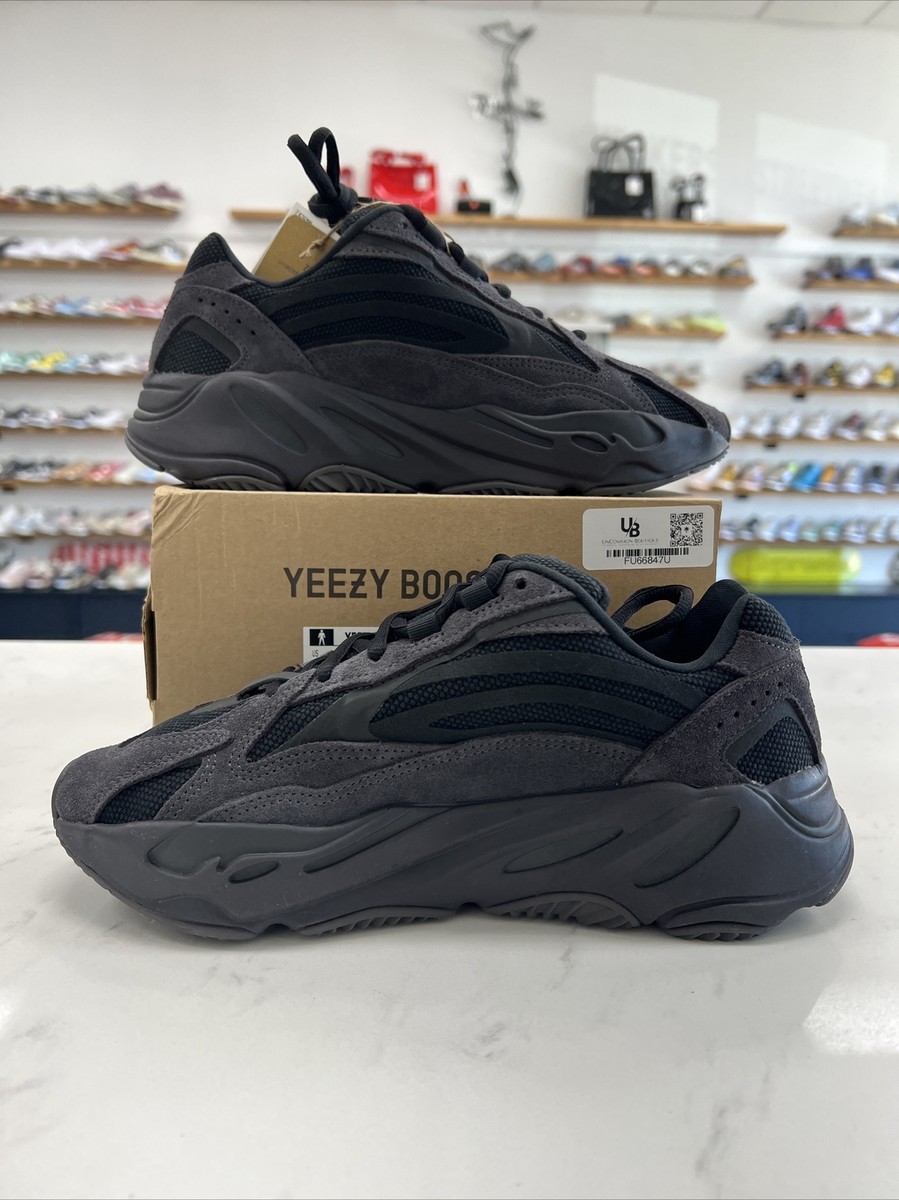 Size 7 - adidas Yeezy Boost 700 V2 Vanta | eBay