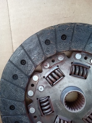 1995-2004 TOYOTA TACOMA CLUTCH PRESSURE PLATE AND DISC - OEM - Picture 16 of 24