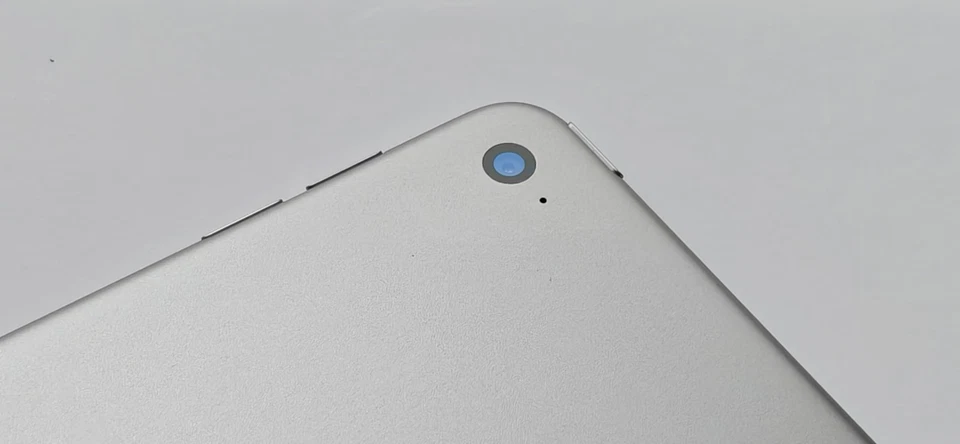 Apple iPad Air 64GB 9.7'' Wi-Fi Silver iOS 15.8.5 - Battery 91% - EXCELLENT - Image 4 of 4