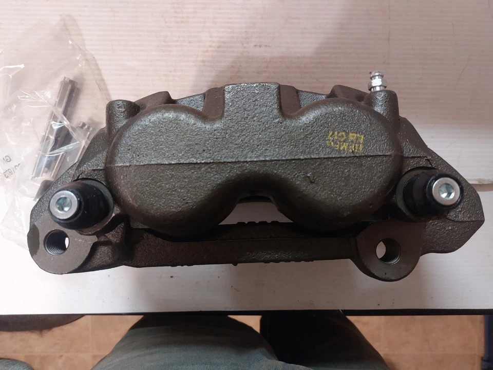 2000-2002 Dodge Ram 2500/3500 Front Left Caliper, FRC11056 Raybestos - Image 4 of 4