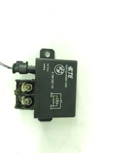 BMW 5 G30 Lüfterrelais 9198302 4.40 Petrol 2017 33232096