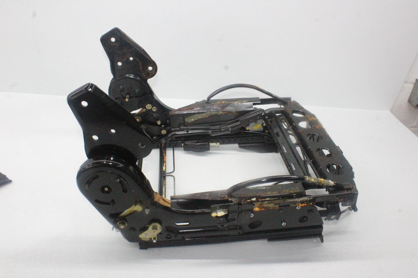 99-01 FERRARI 456 M PASSENGER LOWER BOTTOM SEAT MOUNT BASE SLIDER ADJUSTER
