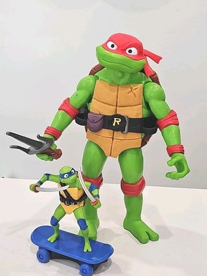 Giant Raphael 12'' & Skater Leo TMNT Teenage Mutant Ninja Turtles Mutant Mayhem