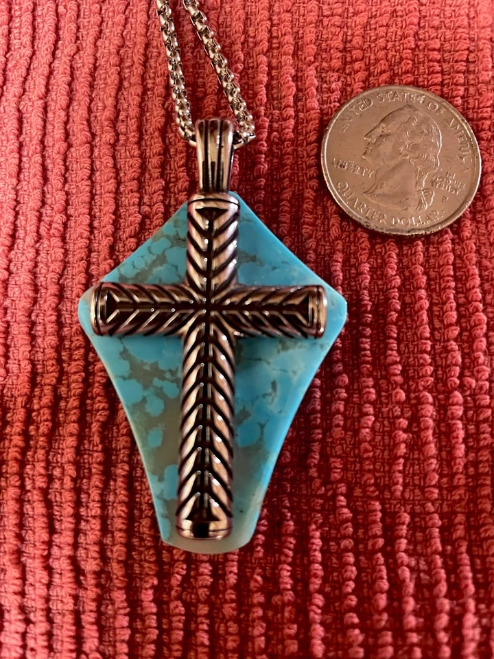 Precioso conjunto de crucifijo en un hermoso Kingman Arizona turquesa Cabachon Foto 2 de 4