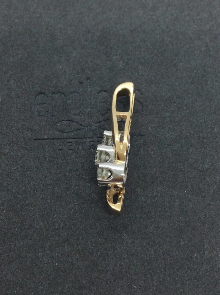 Collar colgante de 3 diamantes de oro amarillo de 14 k estilo bypass con gota de diamantes Foto 4 de 4