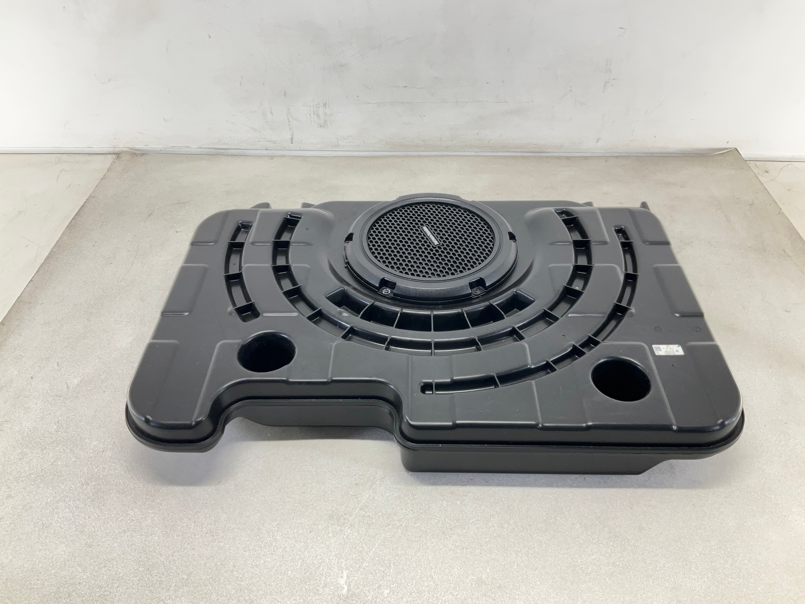 17-20 MASERATI Levante Rear Subwoofer Speaker