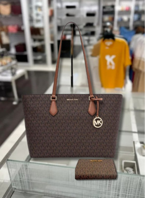 Michael Kors Sheila Large Multifunction Tote Bag with Bifold Zip Wallet MK Brown