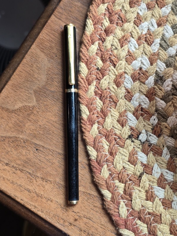 Vintage German Ronson Black & Gold Ballpoint Pen