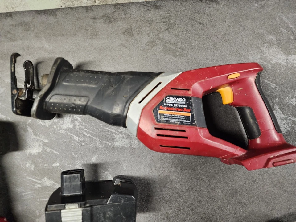 Chicago Electric 18V Cordless Power Tool Lot – Drill, Saw, Recip Saw, Light, Bat - Image 4 of 4