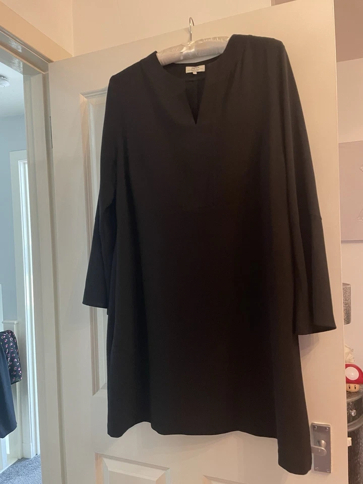 Black Dress Size 20 - Image 2 of 2